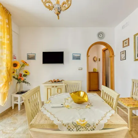 Il Girasole Apartment Torre Vado