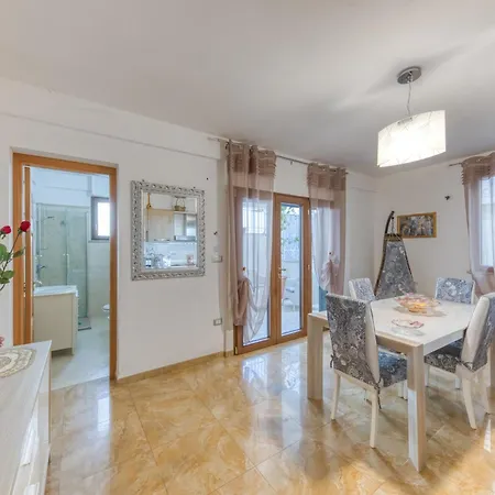 Il Girasole Apartment Torre Vado